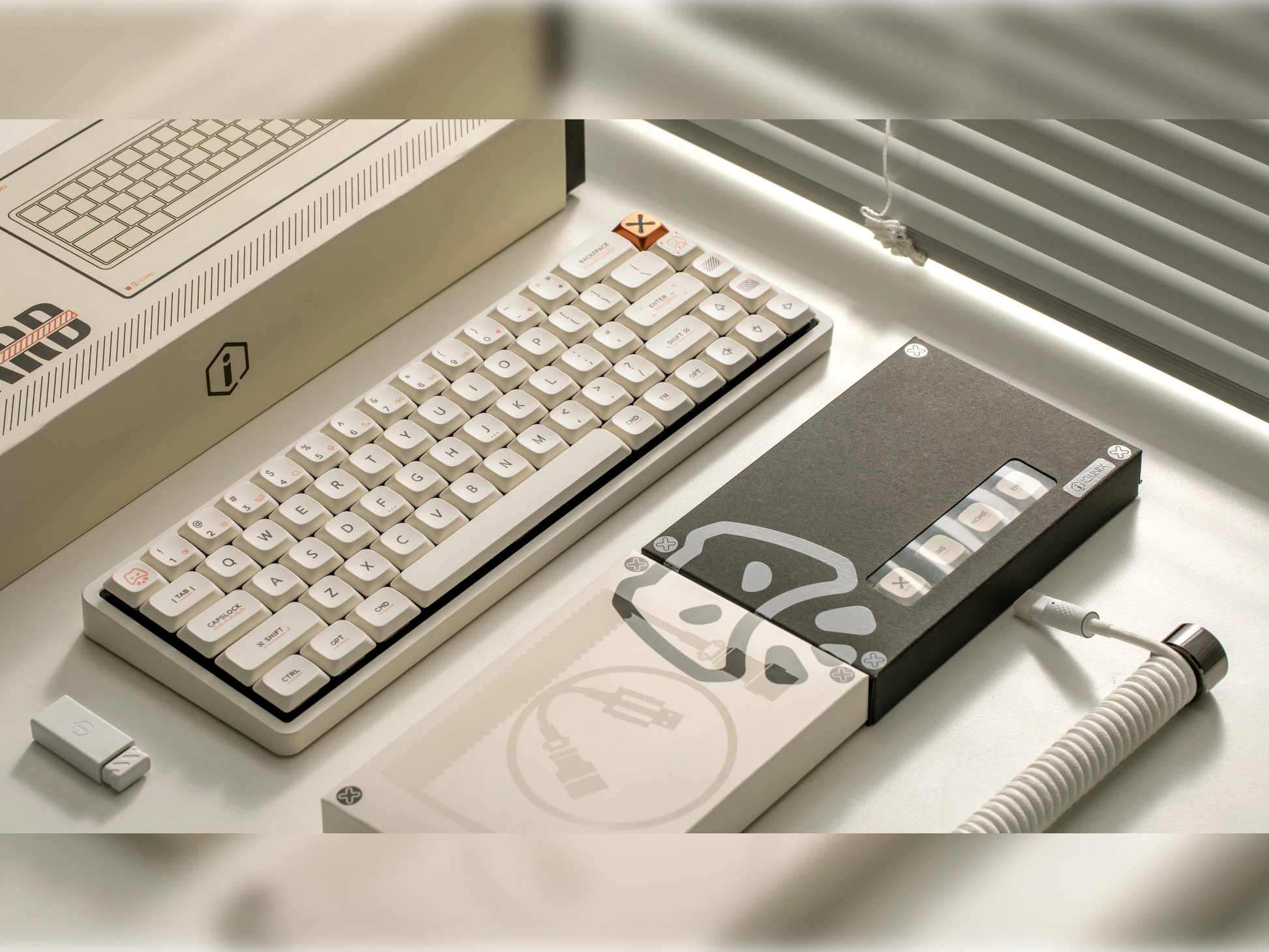 ban phim co iqunix magi65 low profile aluminum ochre white pc 13 1